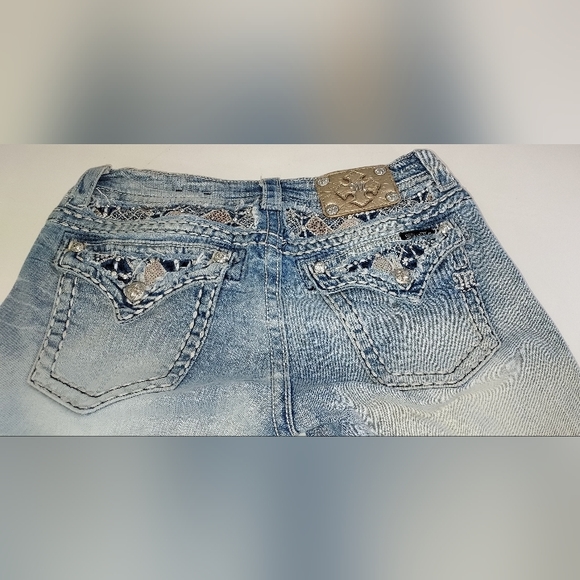 Miss Me Light Wash Cuffed Capri JE5831P5 Jeans Pre-owned - Picture 8 of 16